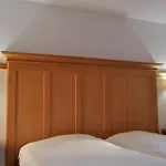 Hotel Kyriad - Chantilly Nord