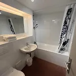 Kyriad - Chantilly Nord Hotel 3*