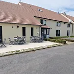 Hotel Kyriad - Chantilly Nord