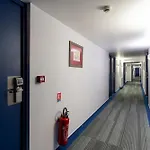 Hotel Kyriad - Chantilly Nord