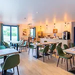 Kyriad - Chantilly Nord Hotel 3*
