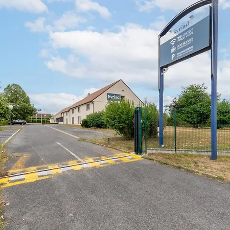 Kyriad - Chantilly Nord Hotel 3*