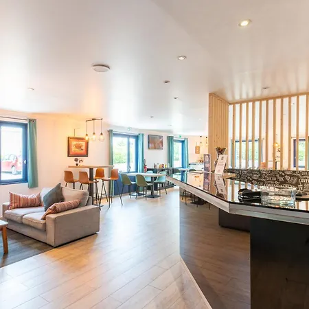 Hotel Kyriad - Chantilly Nord Creil