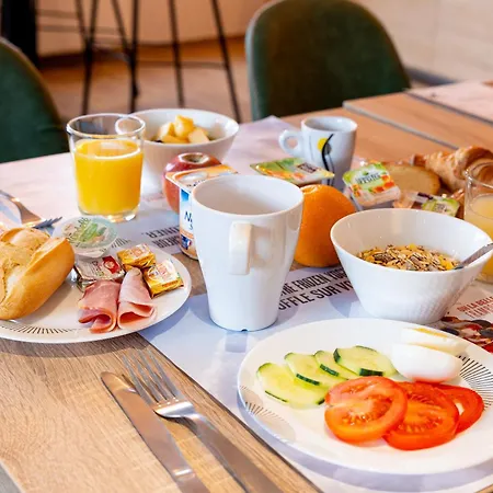Kyriad - Chantilly Nord Hotel