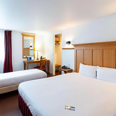 Hotel Kyriad - Chantilly Nord 3*