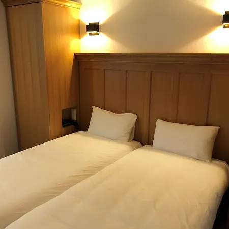 Kyriad - Chantilly Nord Hotel