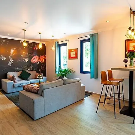 Hotel Kyriad - Chantilly Nord 3*