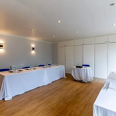 Hotel Kyriad - Chantilly Nord 3*