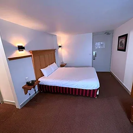 Kyriad - Chantilly Nord Hotel Creil