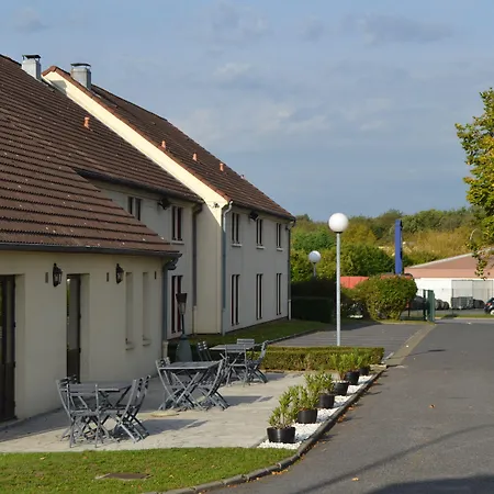 Hotel Kyriad - Chantilly Nord 3*