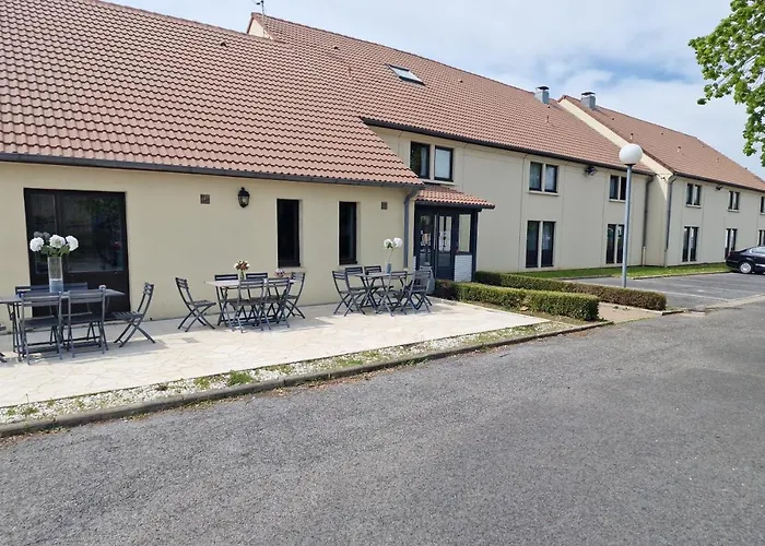 Hotel Kyriad - Chantilly Nord