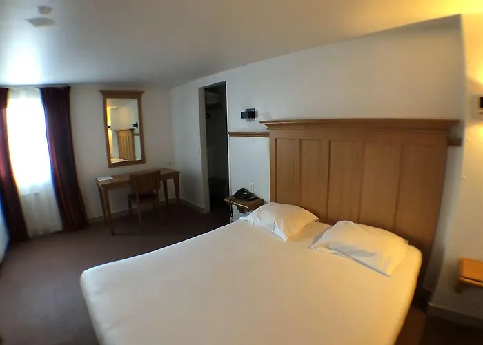 Hotel Kyriad - Chantilly Nord Creil