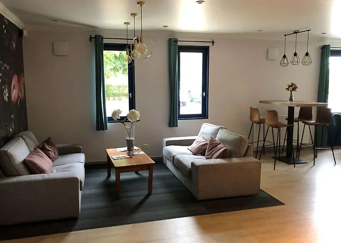 Kyriad - Chantilly Nord Hotel