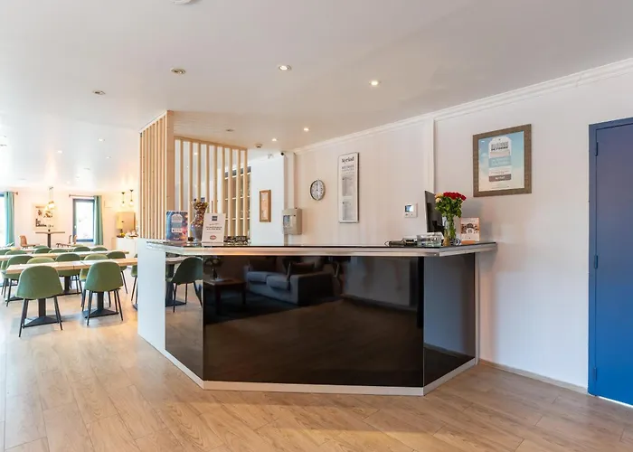 Hotel Kyriad - Chantilly Nord Creil