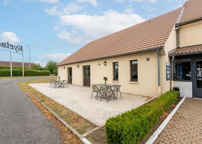 Kyriad - Chantilly Nord Hotel 3*