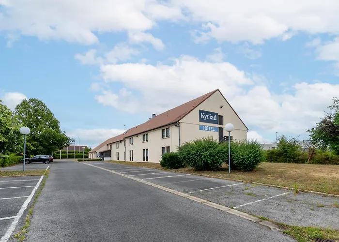 Hotel Kyriad - Chantilly Nord 3*