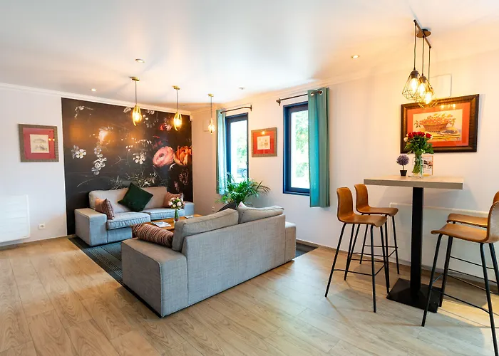 Hotel Kyriad - Chantilly Nord