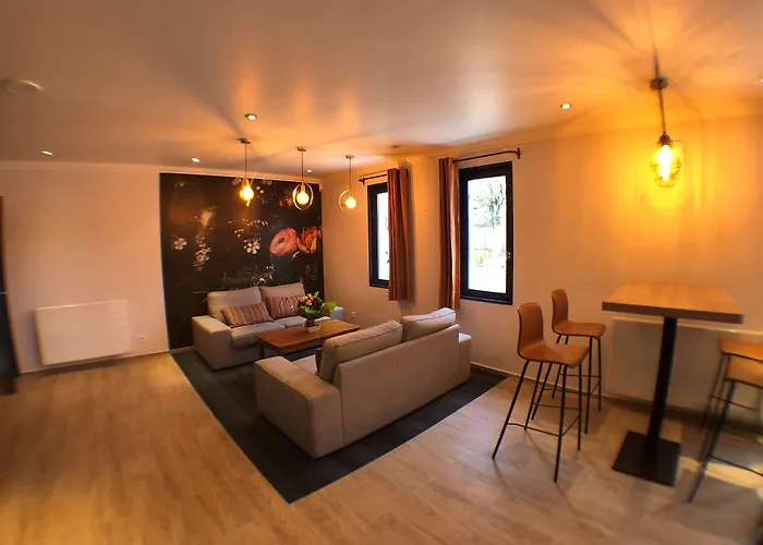 Kyriad - Chantilly Nord Hotel 3*