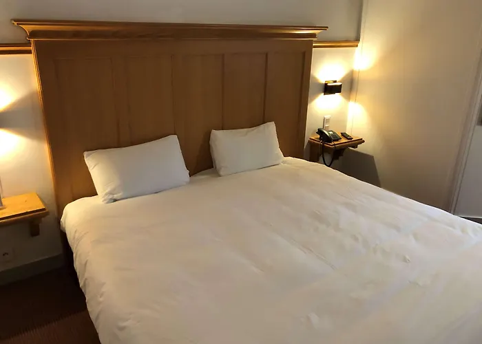 Kyriad - Chantilly Nord Hotel