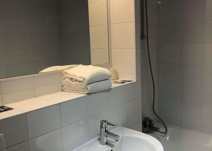 Kyriad - Chantilly Nord Hotel